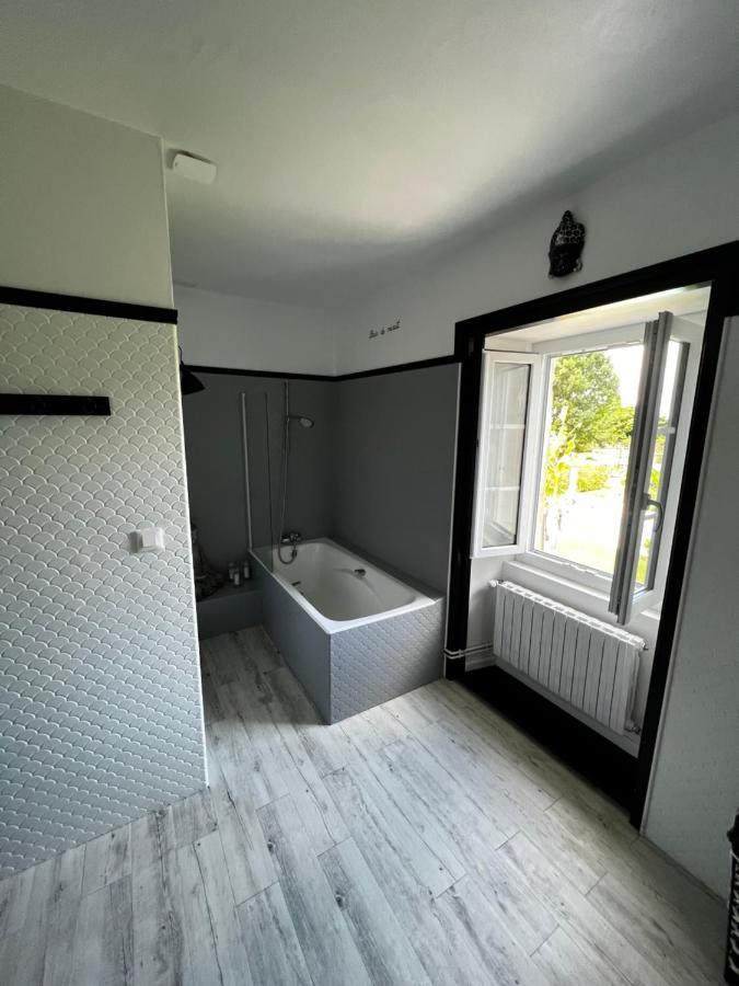 Chambres D'Hotes Dans Maison De Maitre Chaniers Bagian luar foto